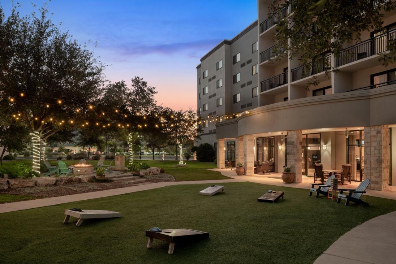 Hotel Courtyard By Marriott San Antonio Six Flags At The Rim Zewnętrze zdjęcie